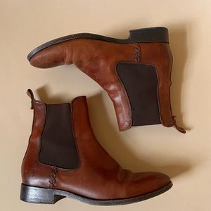 Frye slip on Chelsea boots coniac brown leather booties size 7.5